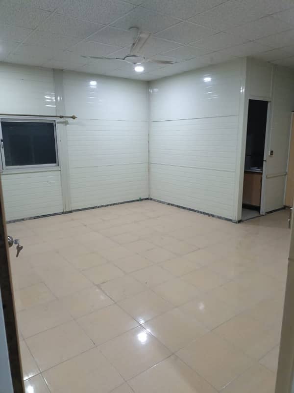 UPPER PORTION for Rent,2 Bedroom Portion for Rent, ( Gas & water boring) 4