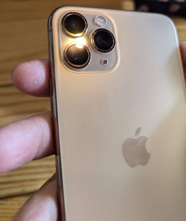 Iphone 11 pro 256gb OFFICIAL PTA APPROVED 1