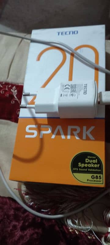 Tecno spark 20 8+8 ram 256 mamry 1