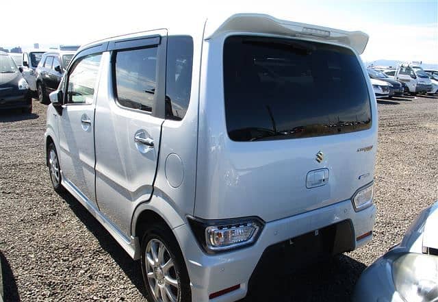 Suzuki Wagon R Stingray Hybrid X 2021 3