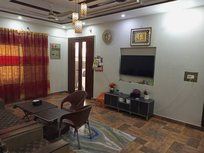 10 Marla Double Story House For Sale in Gulshan-e-Wahid colony Empress Road Multan 2