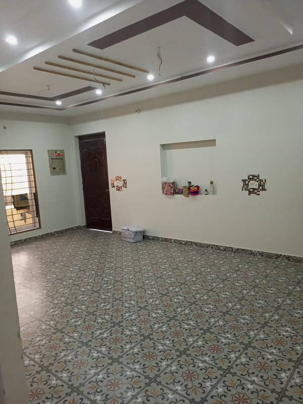 10 Marla Double Story House For Sale in Gulshan-e-Wahid colony Empress Road Multan 17