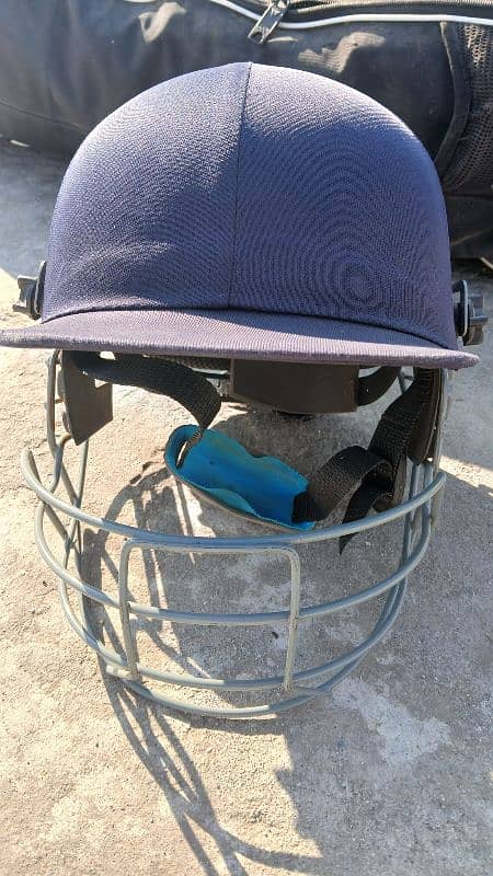 cricket kit with full equipments and used only 5 time 2