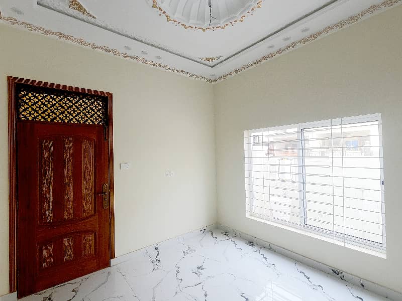 5 MARLA BRAND NEW HOUSE FOR SALE IN SA GARDEBN PHASE 2 SHOAIB BLOCK 7