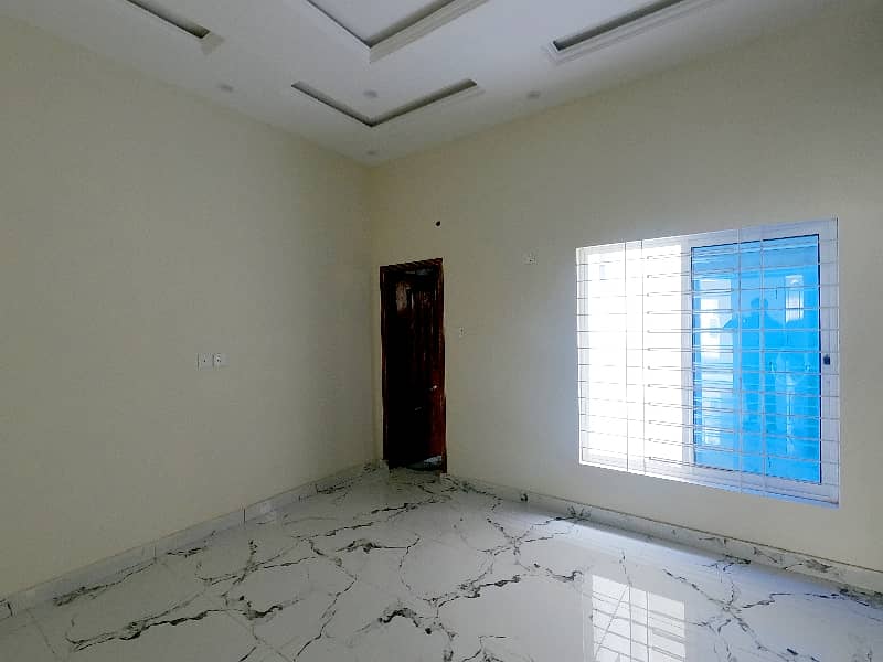 5 MARLA BRAND NEW HOUSE FOR SALE IN SA GARDEBN PHASE 2 SHOAIB BLOCK 12