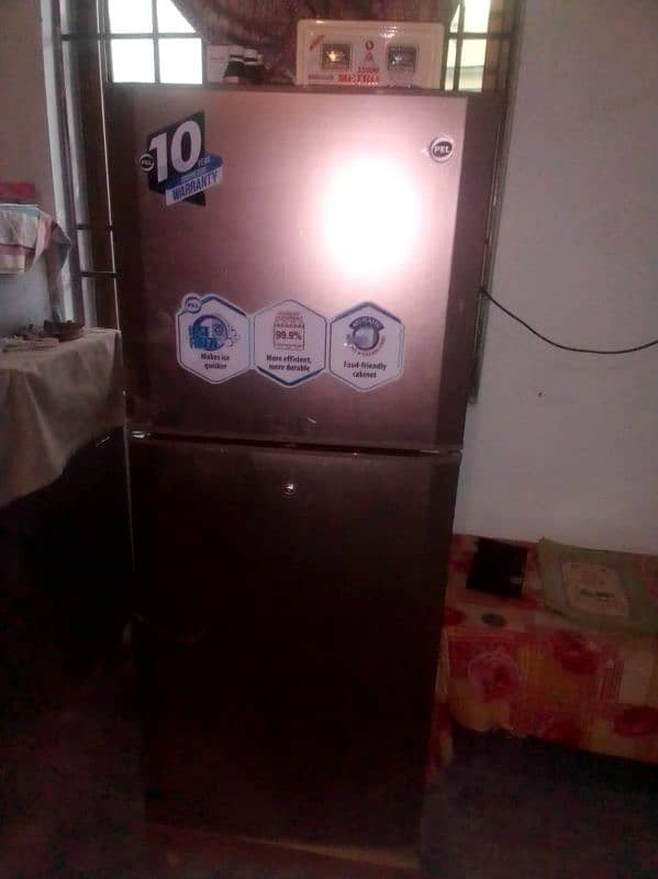 newly condition fridge for sale 1