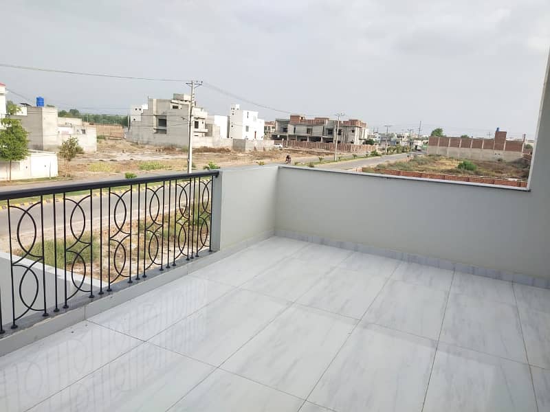 PIA Employees Housing Society 1 Kanal House Available For Sale 31