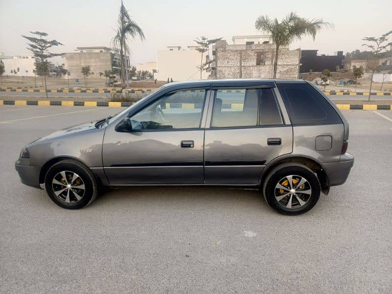 Suzuki Cultus 2009 5