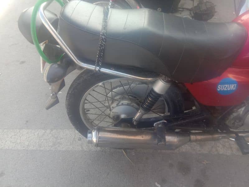 suzuki baik gs 125/ 03470004083 watsp 12