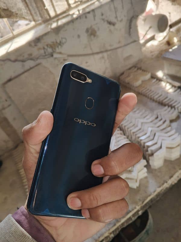 oppo a7 mobile 10 by 10 ha koi masla ni ha original mobile ha 1