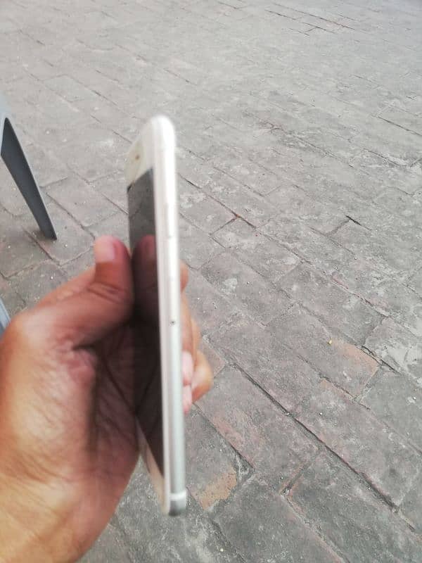 I Phone 6s (16gb)Urgent Sale 03061186839 1