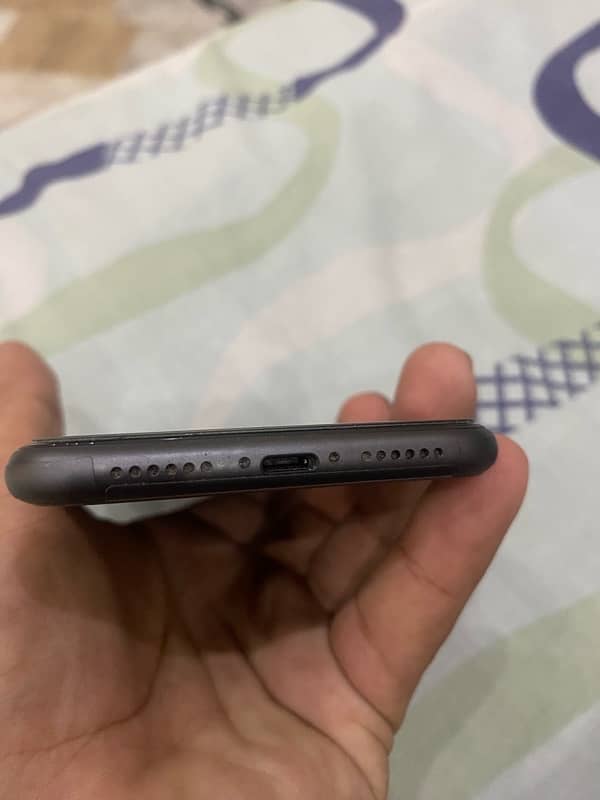 Iphone 11 non pta non active 8 month warranty 3