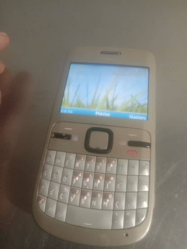 Nokia C3.00 1