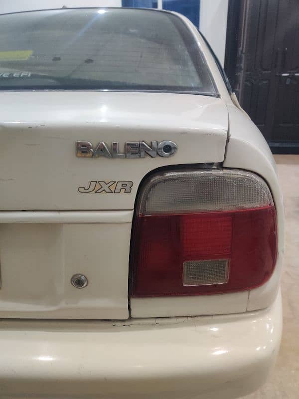 Suzuki Baleno 2004 5