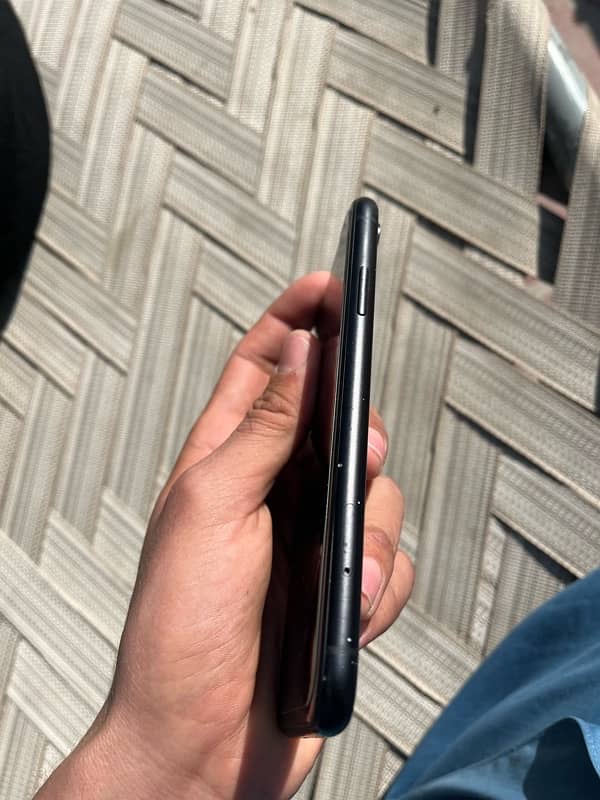 iPhone XR Brand new one Hand use Non PTA 3