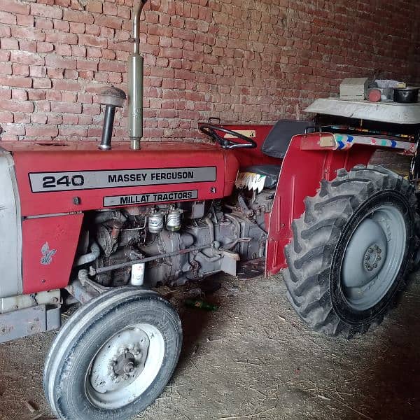 Massey Ferguson 240 1