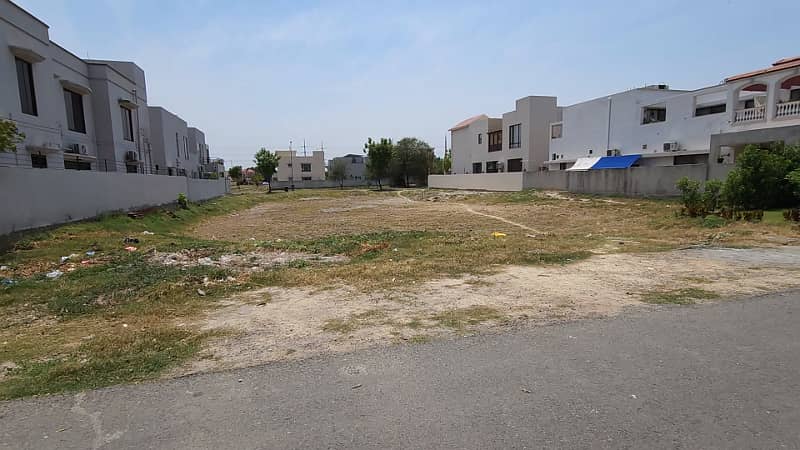 6 Kanal Plot Available At Prime Location In DHA Phase 3 Block Y 0