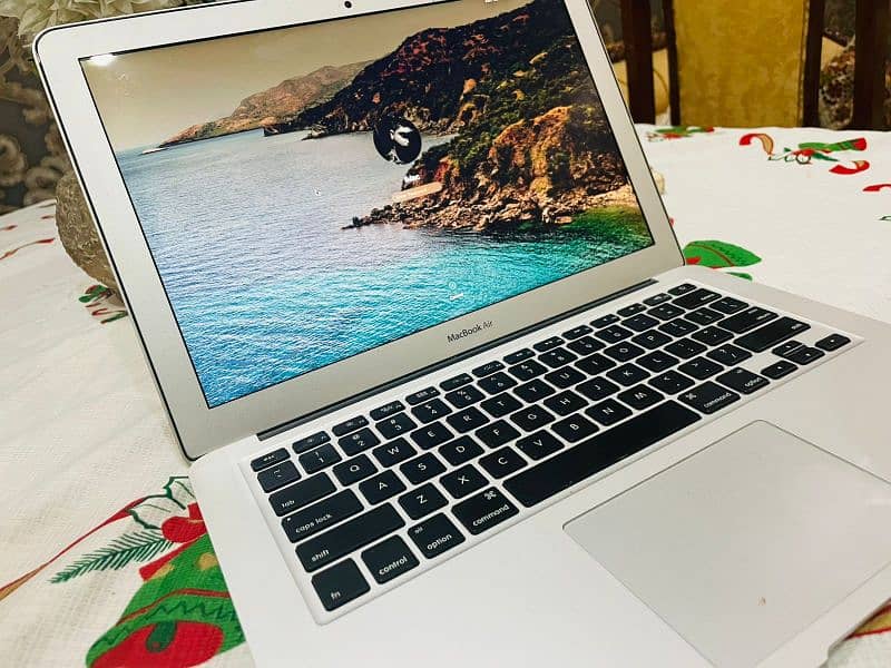 MACBOOK Air 1