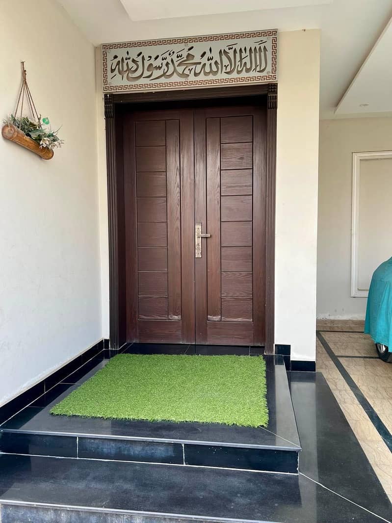 FACING PARK ONE KANAL HOUSE NEAR DHA PHASE 7, AVAILABLE FOR SALE 1