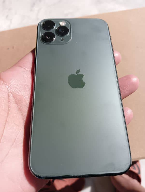 Iphone 11 pro . 0