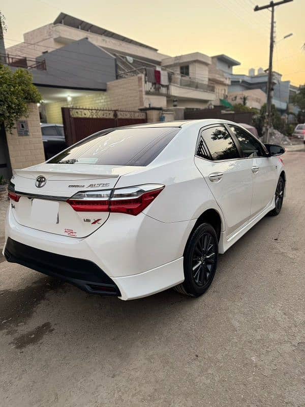 Toyota Altis Grande 2022 15