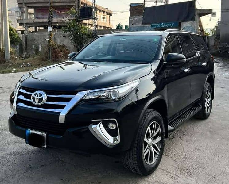 Toyota Fortuner V 2021 Brand New Zero Metter Condition 2