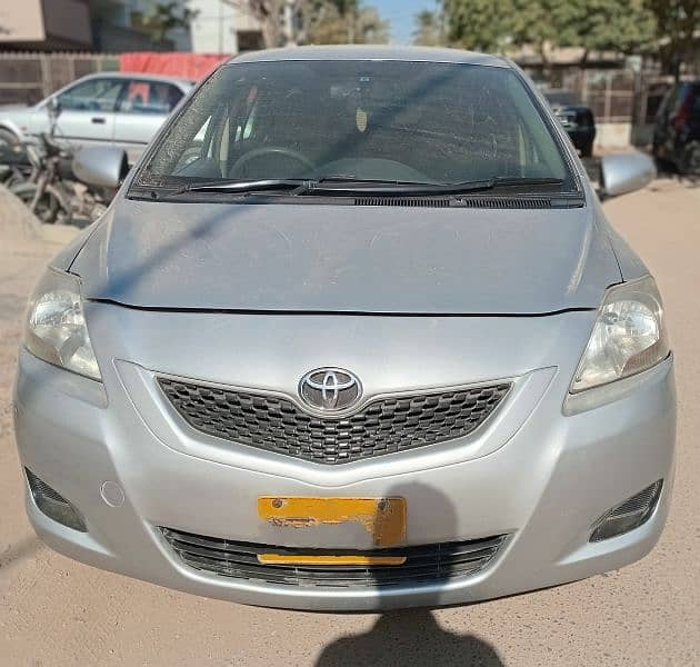 Toyota Belta 2013 1