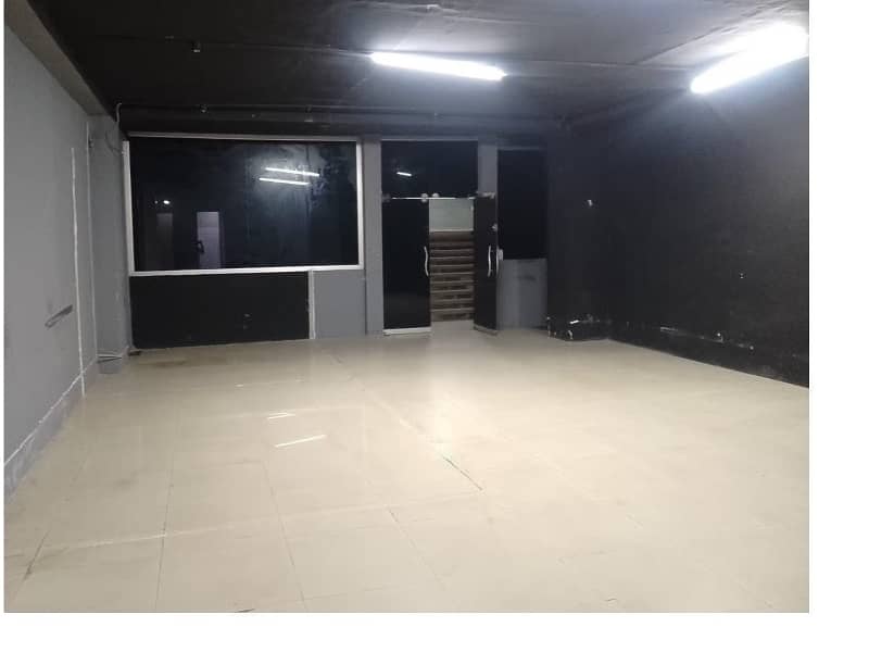 Area 700 Square Feet Office Available For Rent Real Pictures In Main Boulevard Road Gulberg 3 Lahore 0