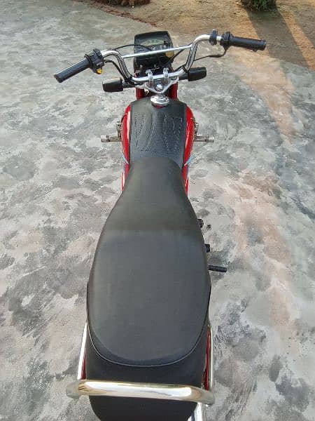 Honda CD 70 19 modal 3