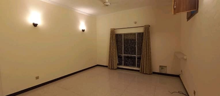 1250 Square Feet Upper Portion In Beautiful Location Of I-11/2 In Islamabad 1