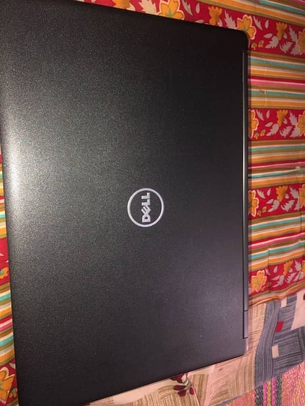 Dell latitude 5470 8/256gb SSD 9