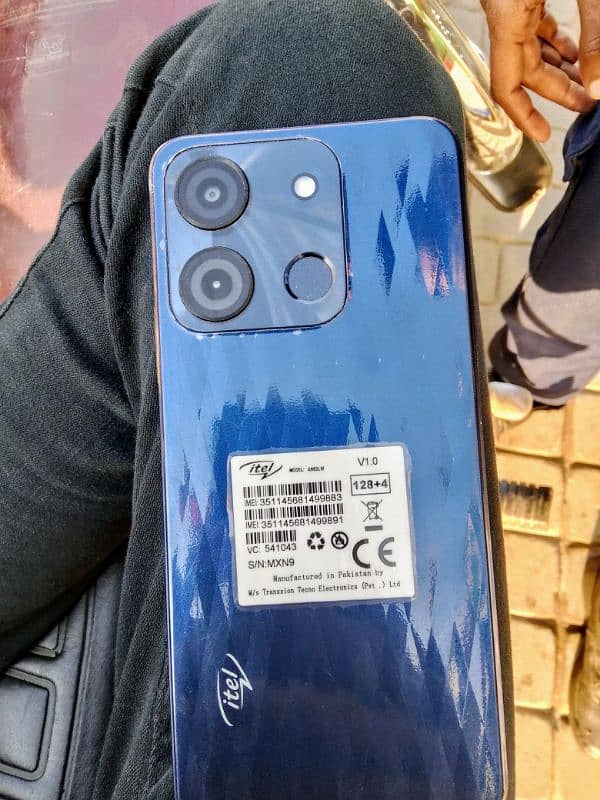 exchange possible: itel A60s 4+4 128gb with box 4