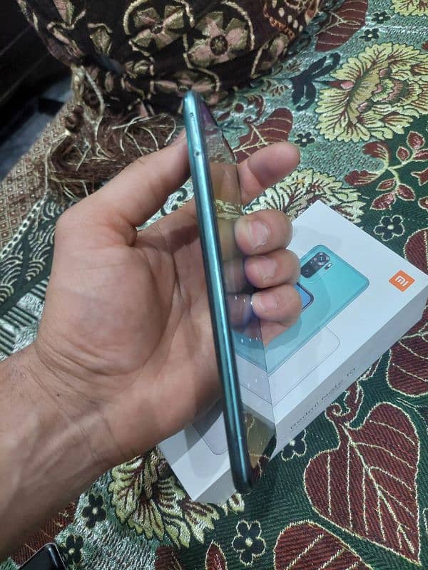 Redmi note 10 4/128 with box urgent sale 4