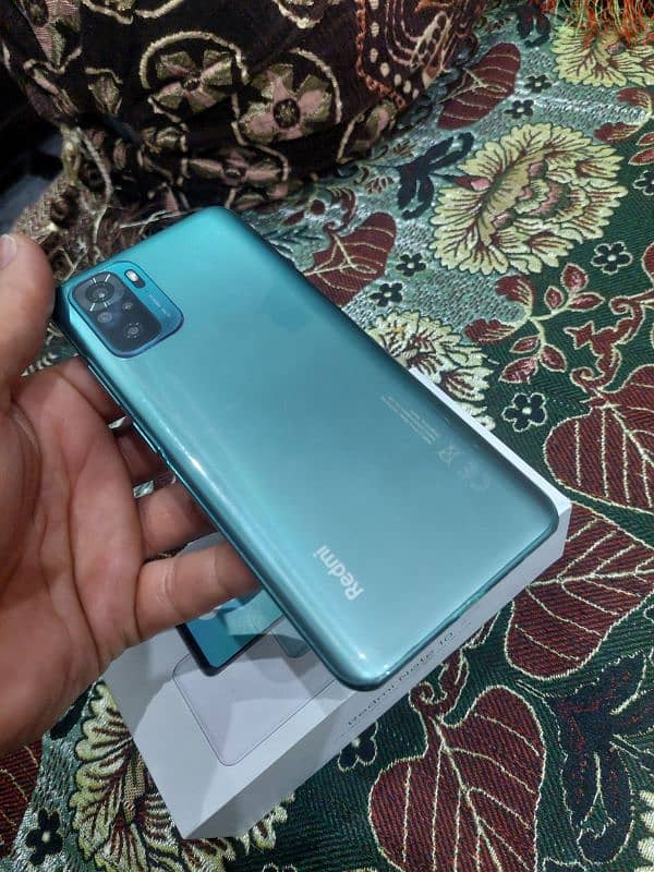 Redmi note 10 4/128 with box urgent sale 5