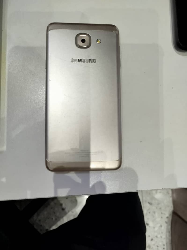 Samsung galaxy J 7 max ( A Grade Condition) 2