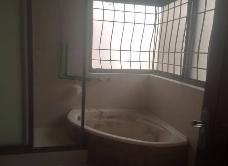 Semi Furnished 01 Kanal Beautiful Upper Portion Available For Rent Lower Portion Locked 4