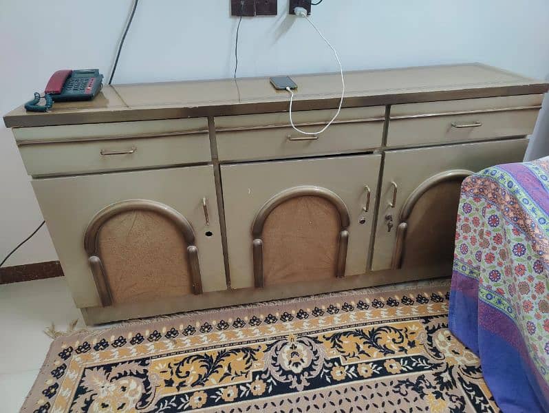 Bed dressing sideboard for sale 5