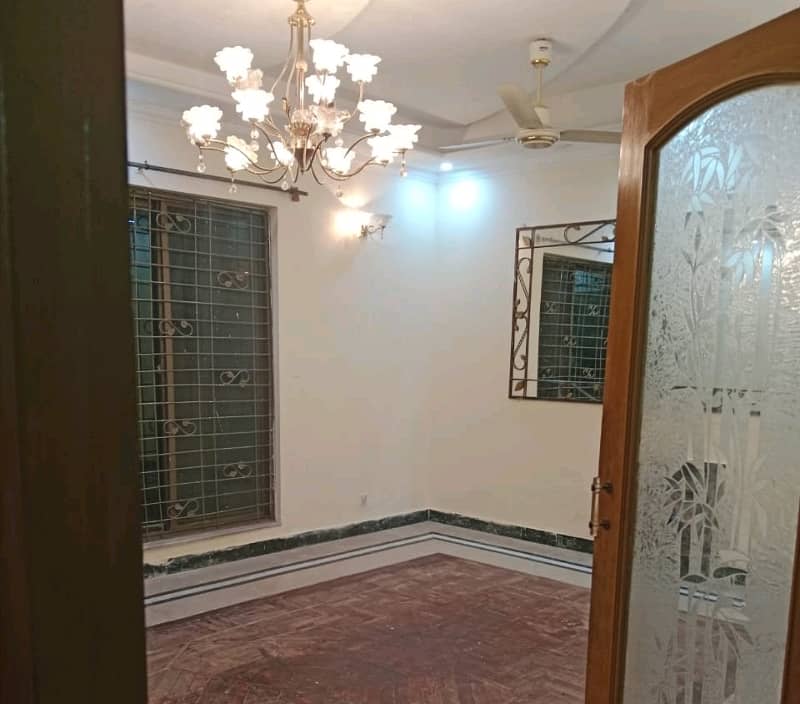 10 Marla Upper Portion In Allama Iqbal Town Of Lahore Is Available For rent 1