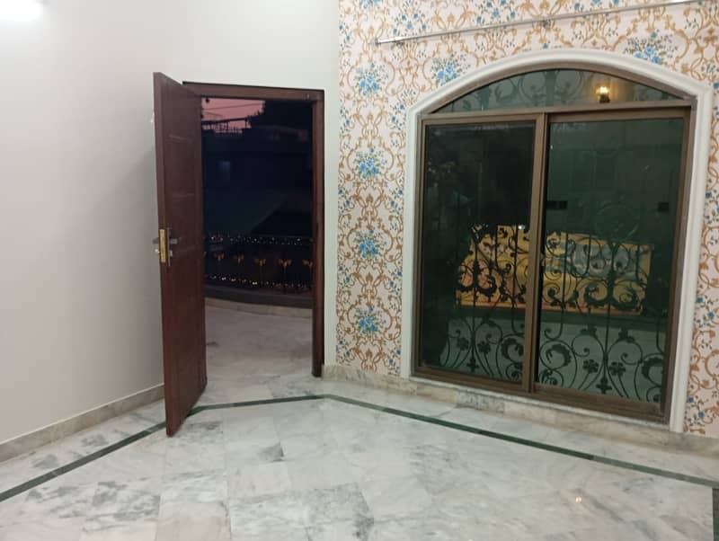 Highly-Desirable Upper Portion Available In Allama Iqbal Town For Rent 8