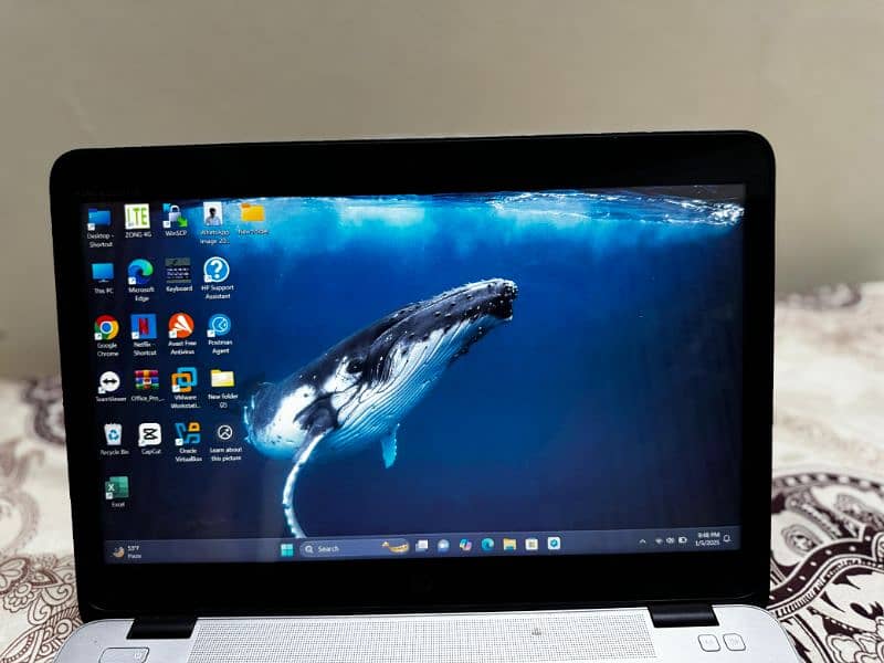 HP core i5 6 Generation with touch screen 2