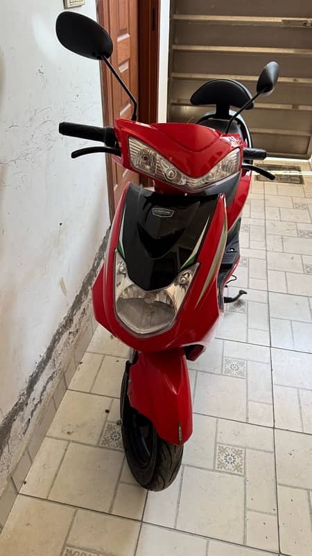 scooter yj fature 50cc like brand new 5