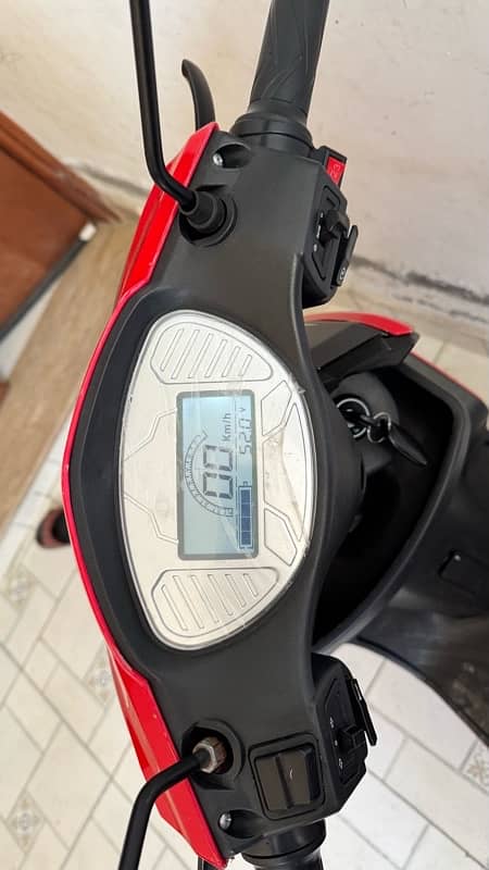 scooter yj fature 50cc like brand new 7