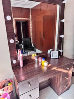 Brand New Dressing Table with Built-in lighting