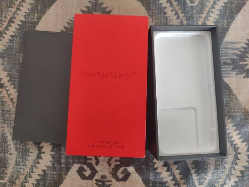 OnePlus 10 pro 12gb 512 gb Non PTA one month sim working 8