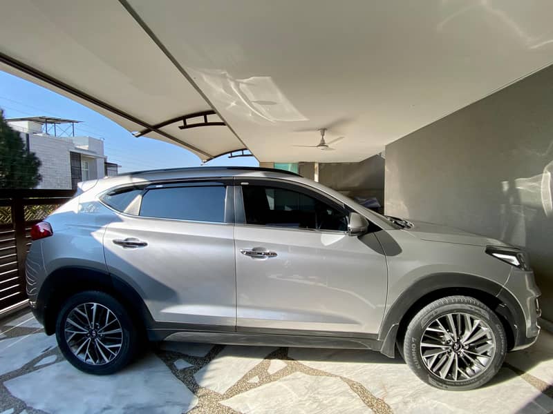 Hyundai Tucson AWD A/T Ultimate 4