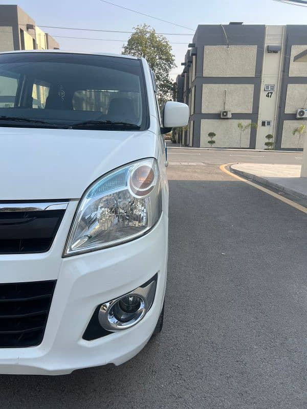 Suzuki Wagon R 2018 1