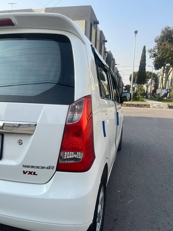 Suzuki Wagon R 2018 3