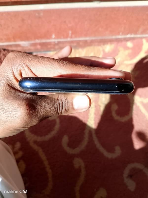 Apple IPhone XR Urgent sale 2