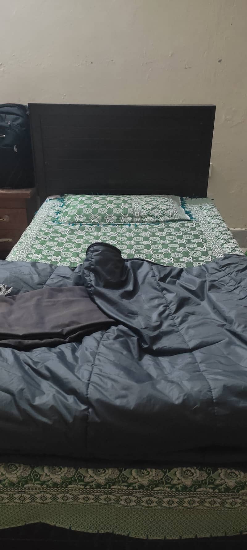 Single bed with mattress and side table 0