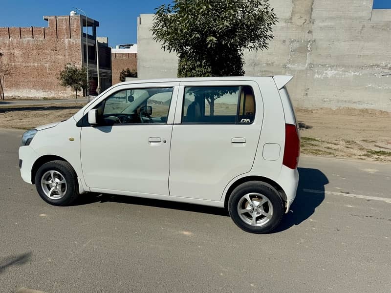 Suzuki Wagon R 2017 4